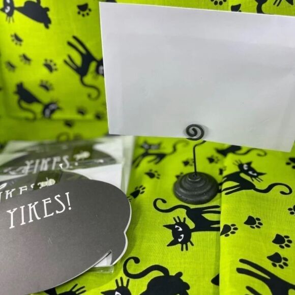 23 NEW! “Yikes” You're Scary Awesome Halloween Card is ready to help you celebra - Picture 4 of 7